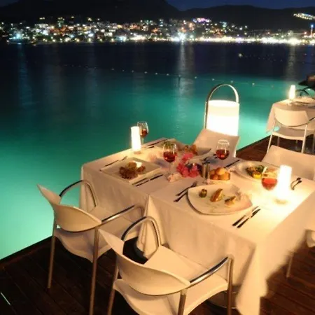 No:81 Hotel 4*